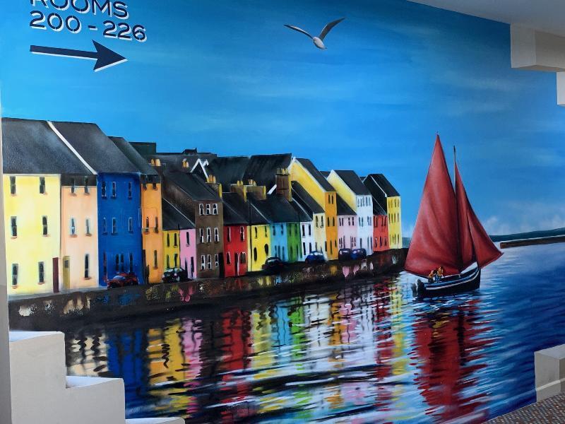 Kinlay Hostel Eyre Square Голвей Екстер'єр фото