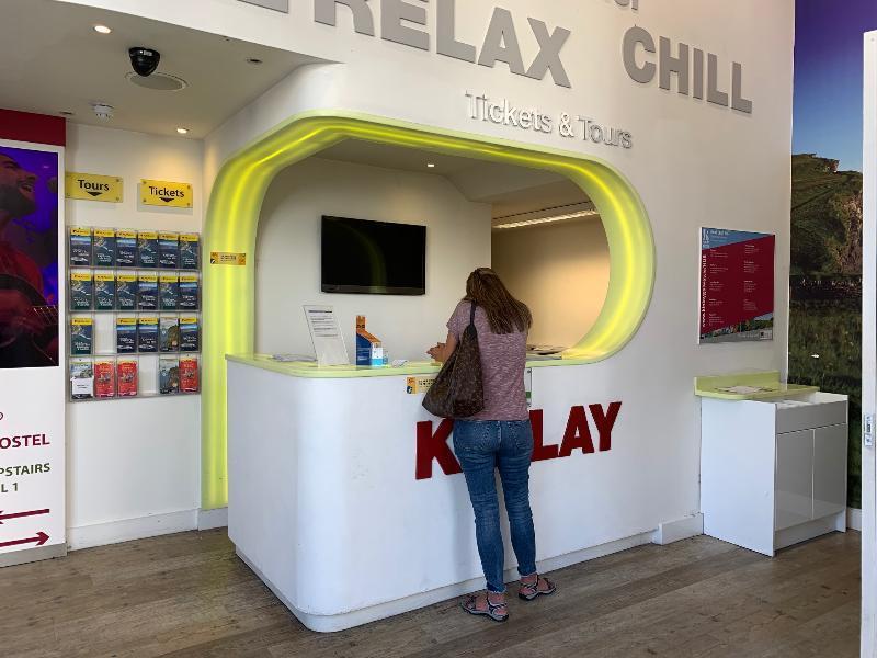 Kinlay Hostel Eyre Square Голвей Екстер'єр фото