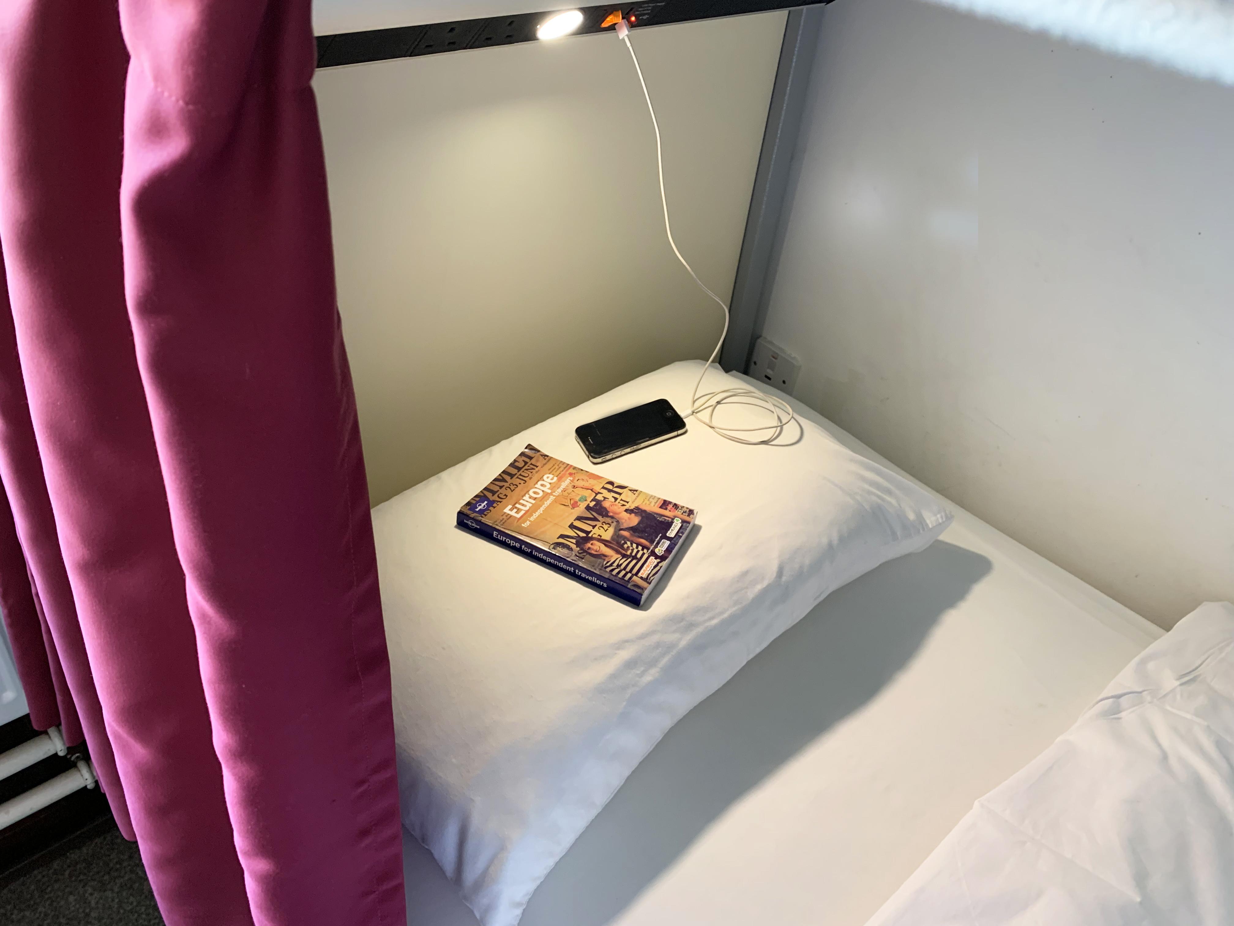 Kinlay Hostel Eyre Square Голвей Екстер'єр фото