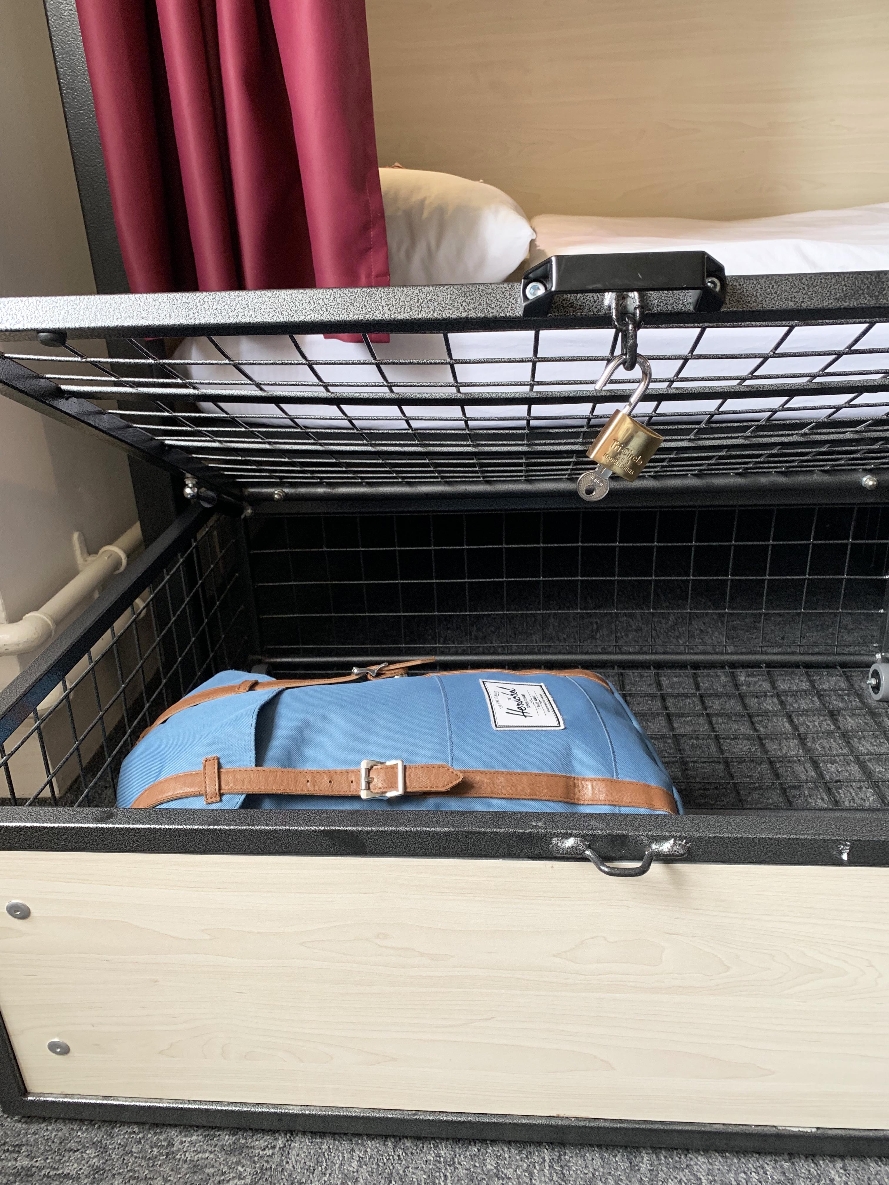 Kinlay Hostel Eyre Square Голвей Екстер'єр фото