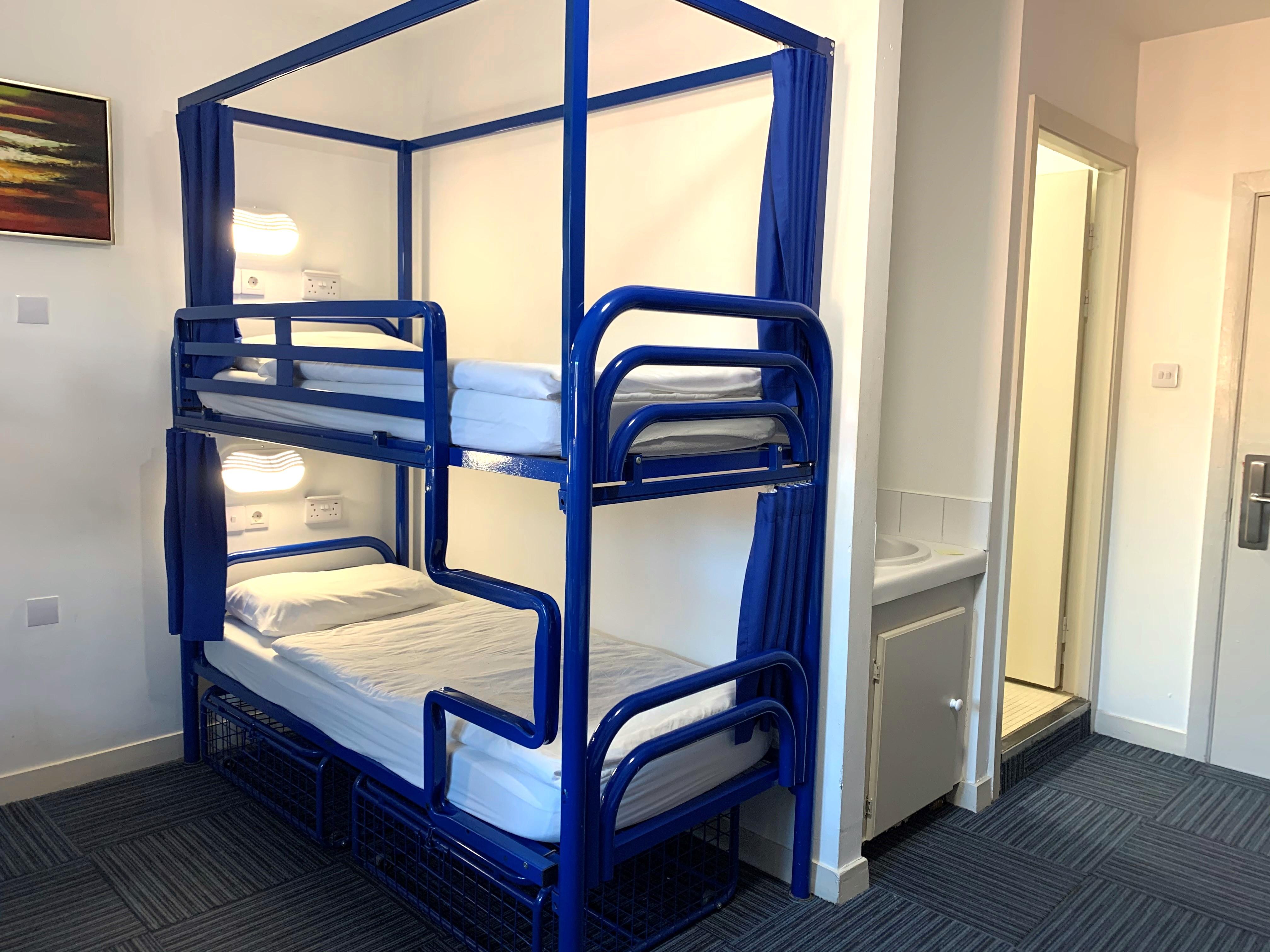 Kinlay Hostel Eyre Square Голвей Екстер'єр фото