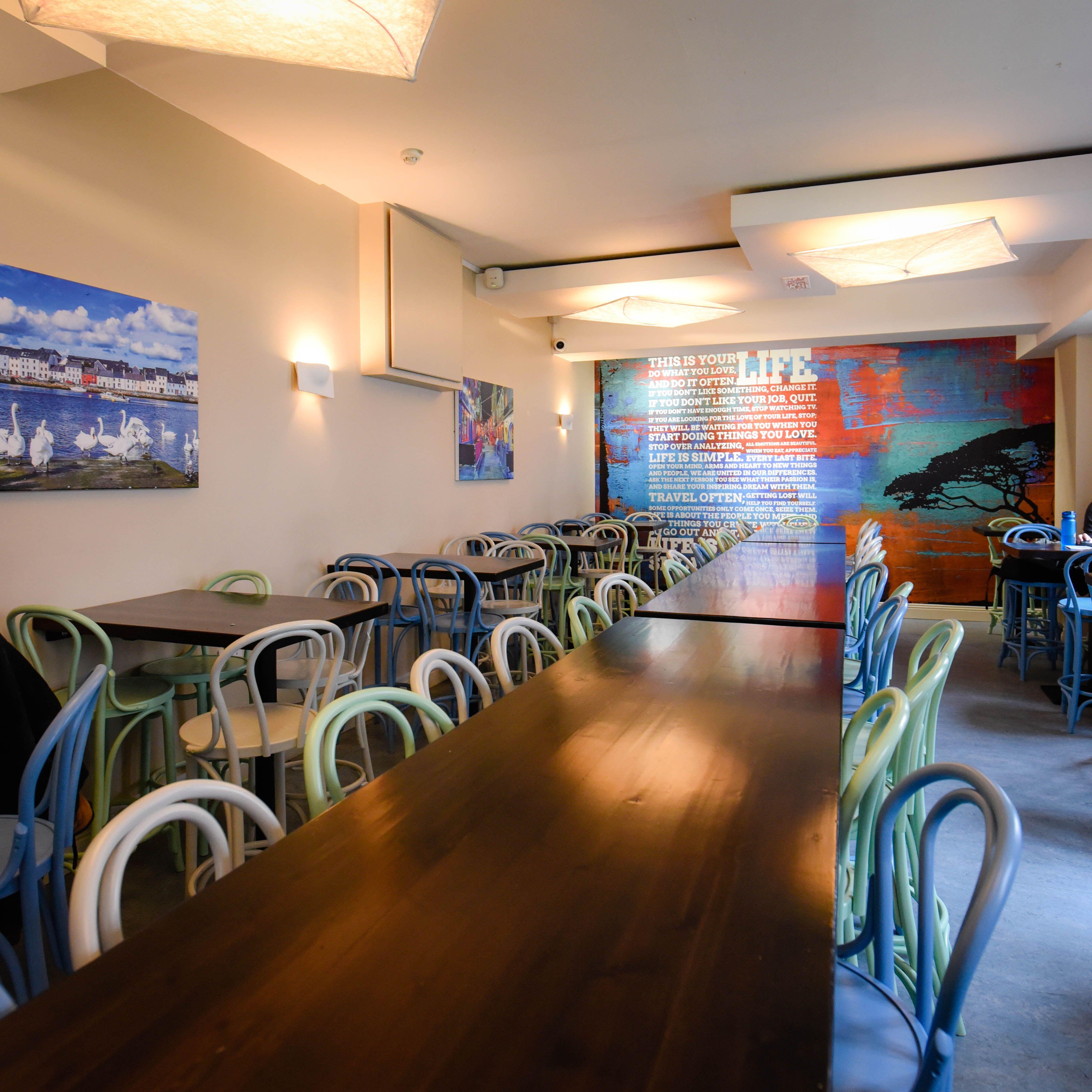 Kinlay Hostel Eyre Square Голвей Екстер'єр фото