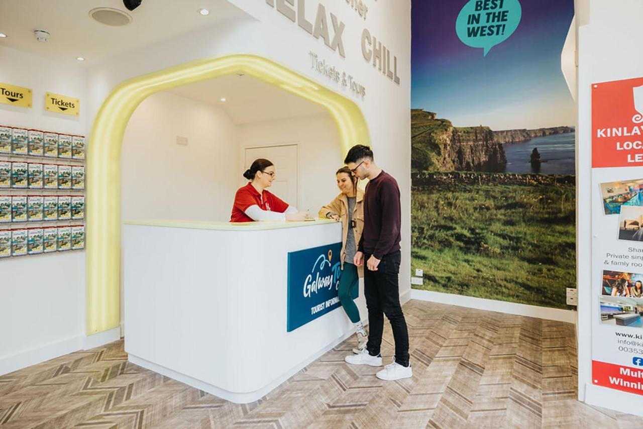 Kinlay Hostel Eyre Square Голвей Екстер'єр фото